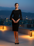 Vestido LBD con Mangas Acampanadas de Encaje