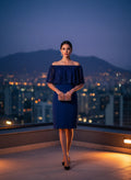 Vestido de Encaje con Hombros Descubiertos