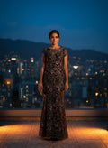 Vestido largo de encaje floral 'Noche Elegante'