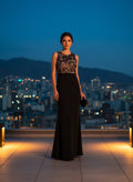 Vestido Elegante Negro con detalles dorados/plateados
