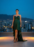 Vestido de Noche Esmeralda con Cola Asimétrica