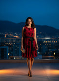 Vestido Nocturno Florecido Carmesí