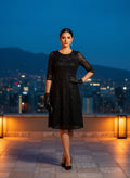 Vestido Nocturno de Encaje y Lentejuelas