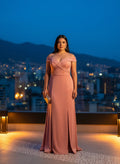 Vestido de Noche Rosado Elegancia Atemporal