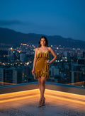Vestido Corto de Volantes Noche Dorada
